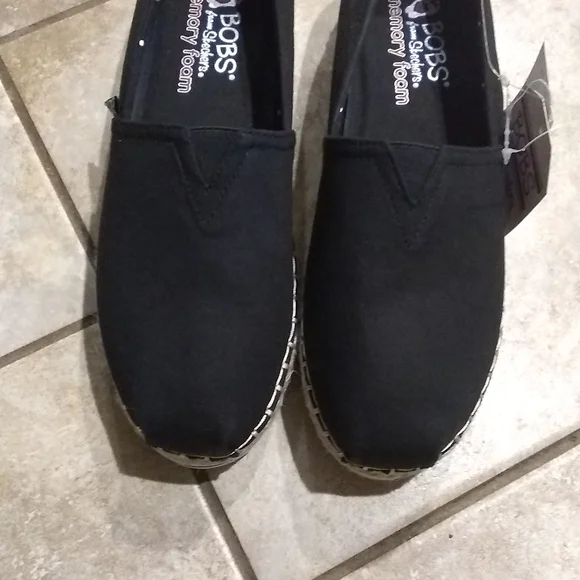 Skechers | Shoes | Skechers Black Loafers Slipon Casual  display picture 1